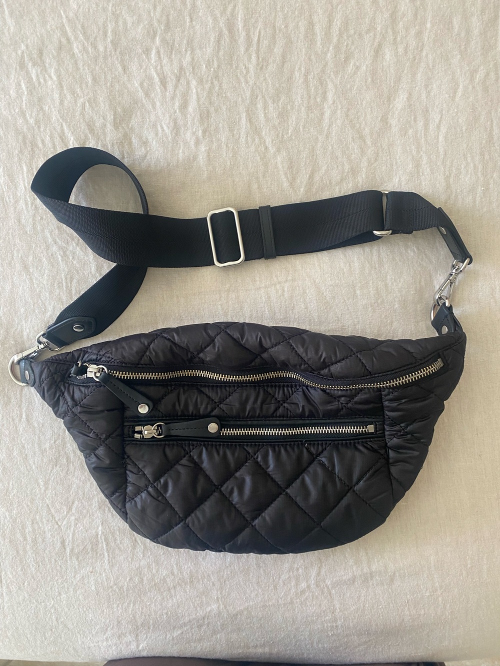 Quince Transit Crossbody Bag Black